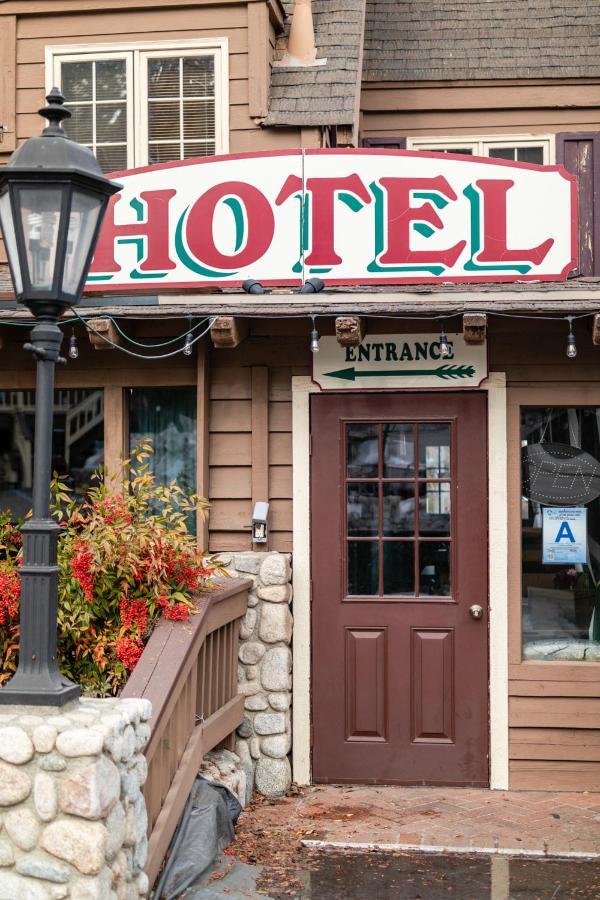 Saddleback Inn At Лейк-Арроугед Екстер'єр фото