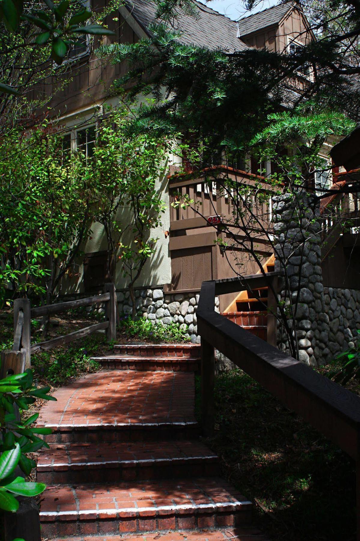 Saddleback Inn At Лейк-Арроугед Екстер'єр фото